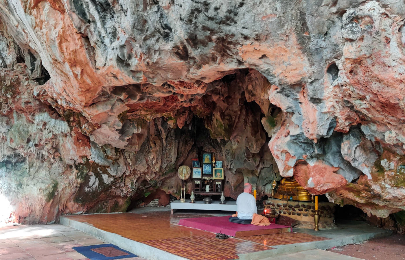 Wat Pa Tam Wua: My experience in the northern Thai monastery