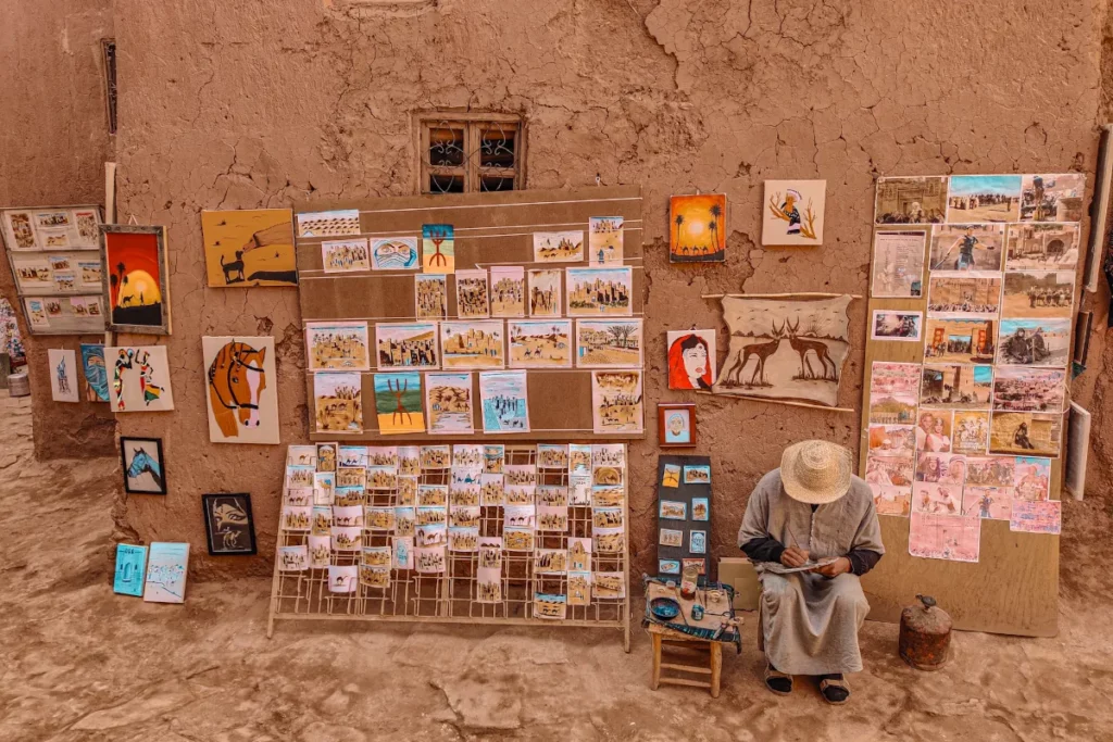 One of the many art stalls that fill the narrow streets of Ait Benhaddou