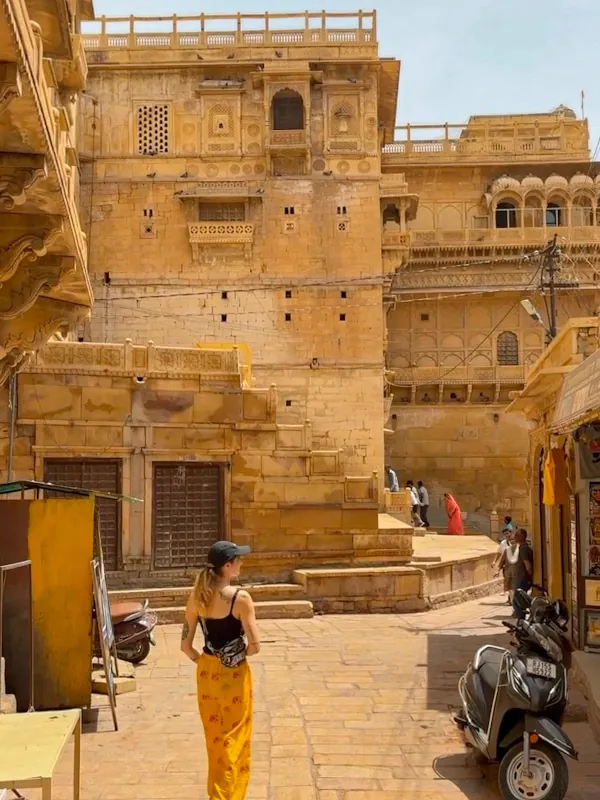Exploring the golden streets of Jaisalmer fort
