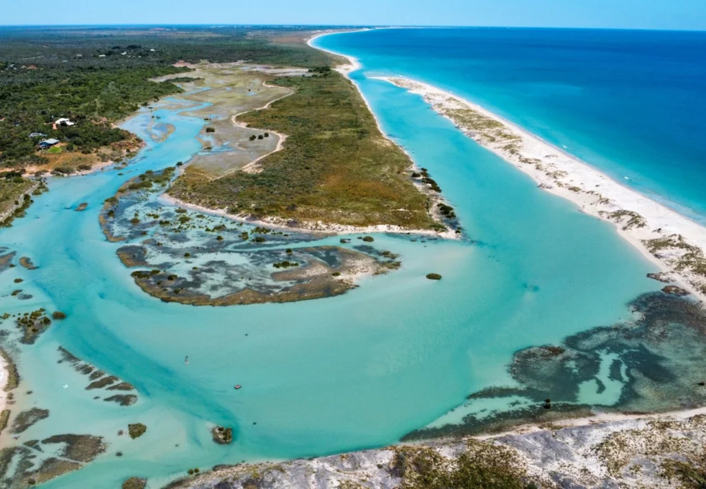 Coconut Well 20 minutes north of Broome
