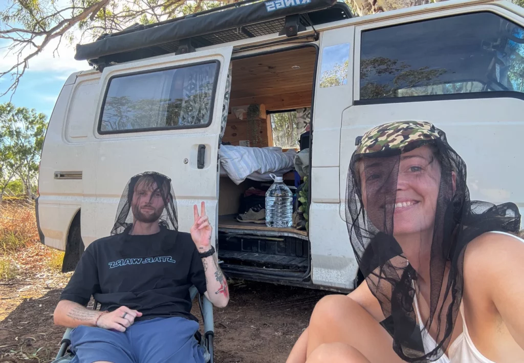 Travelling in the hot season means lots and lots of flies!